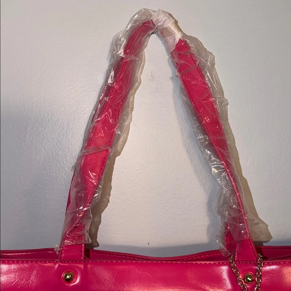 Bosom Buddy Bags NWT pink medium size Satchel handbag. Gold accents.